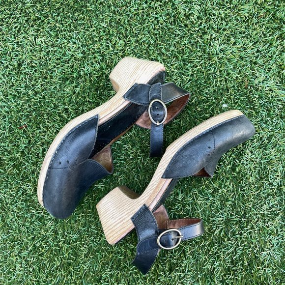 DANSKO Black Block Heels w/ Ankle Strap Size 39 - Picture 2 of 8